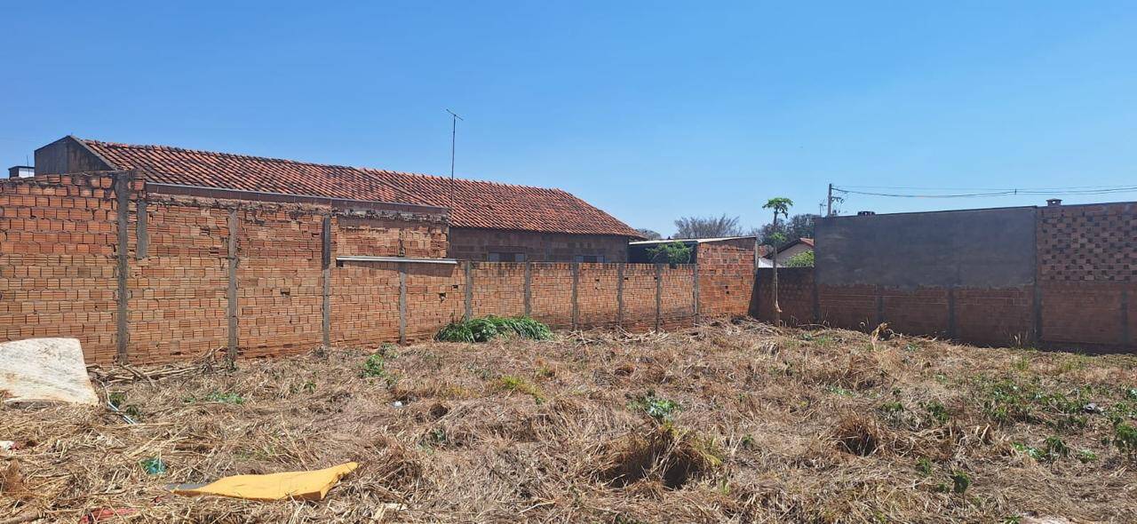 #76 - Terreno para Venda em Araraquara - SP