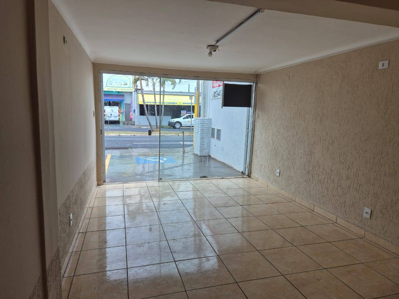 #79 - Sala para Locação em Araraquara - SP