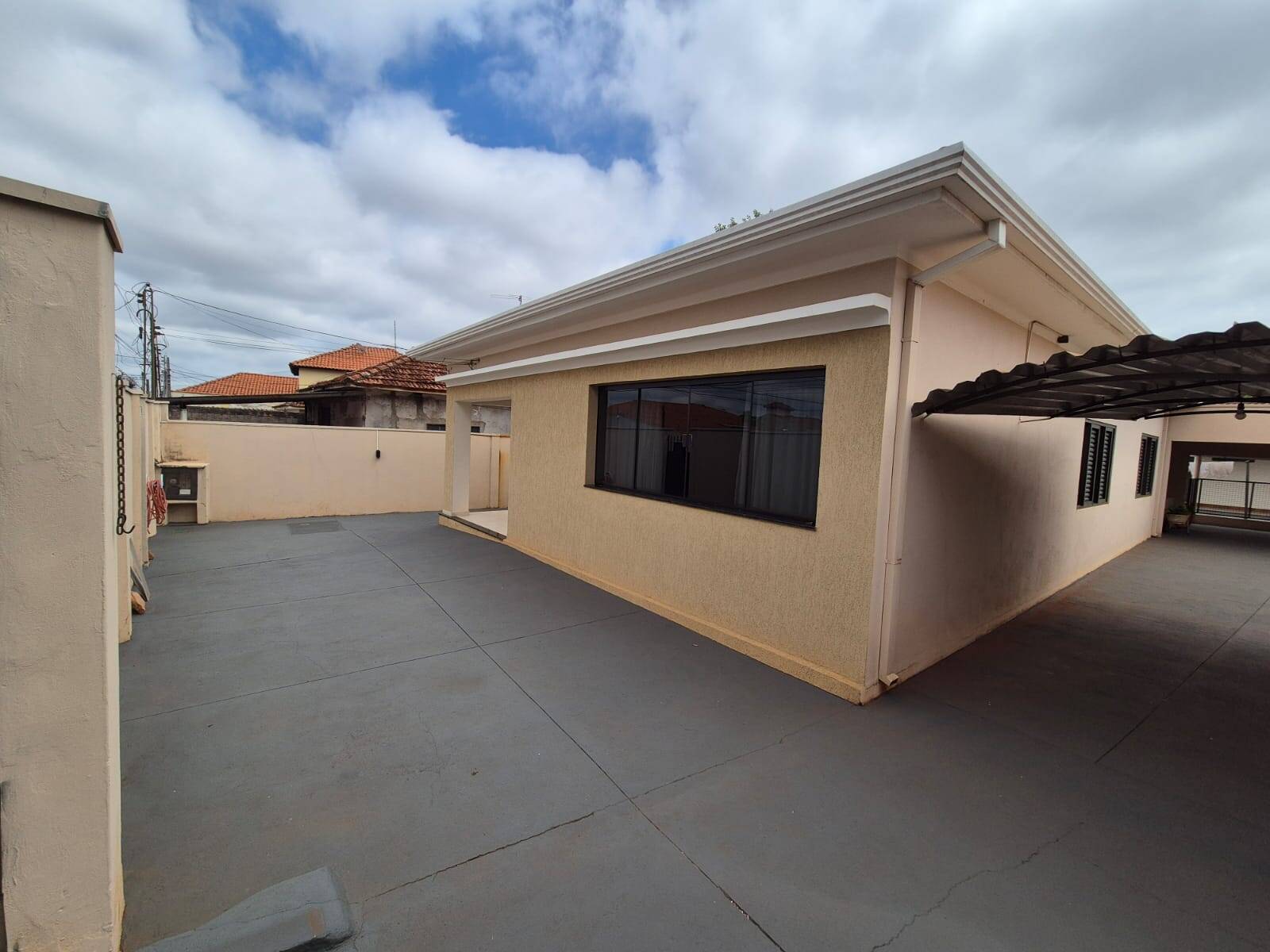 #108 - Casa para Venda em Araraquara - SP