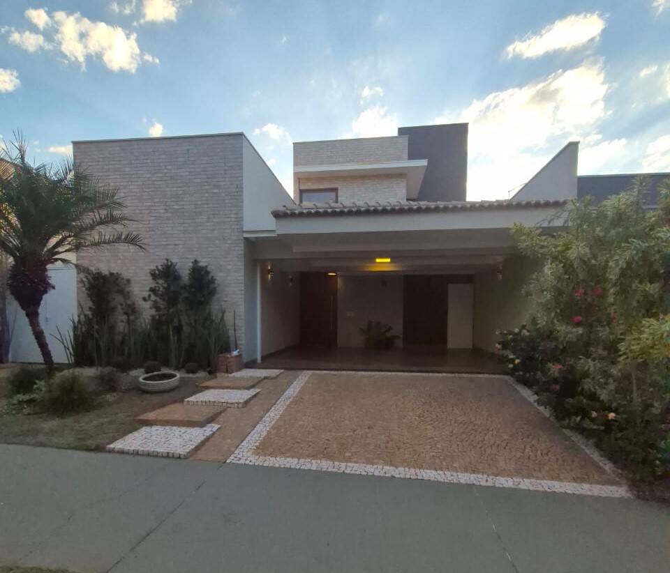 #167 - Casa em condomínio para Venda em Araraquara - SP