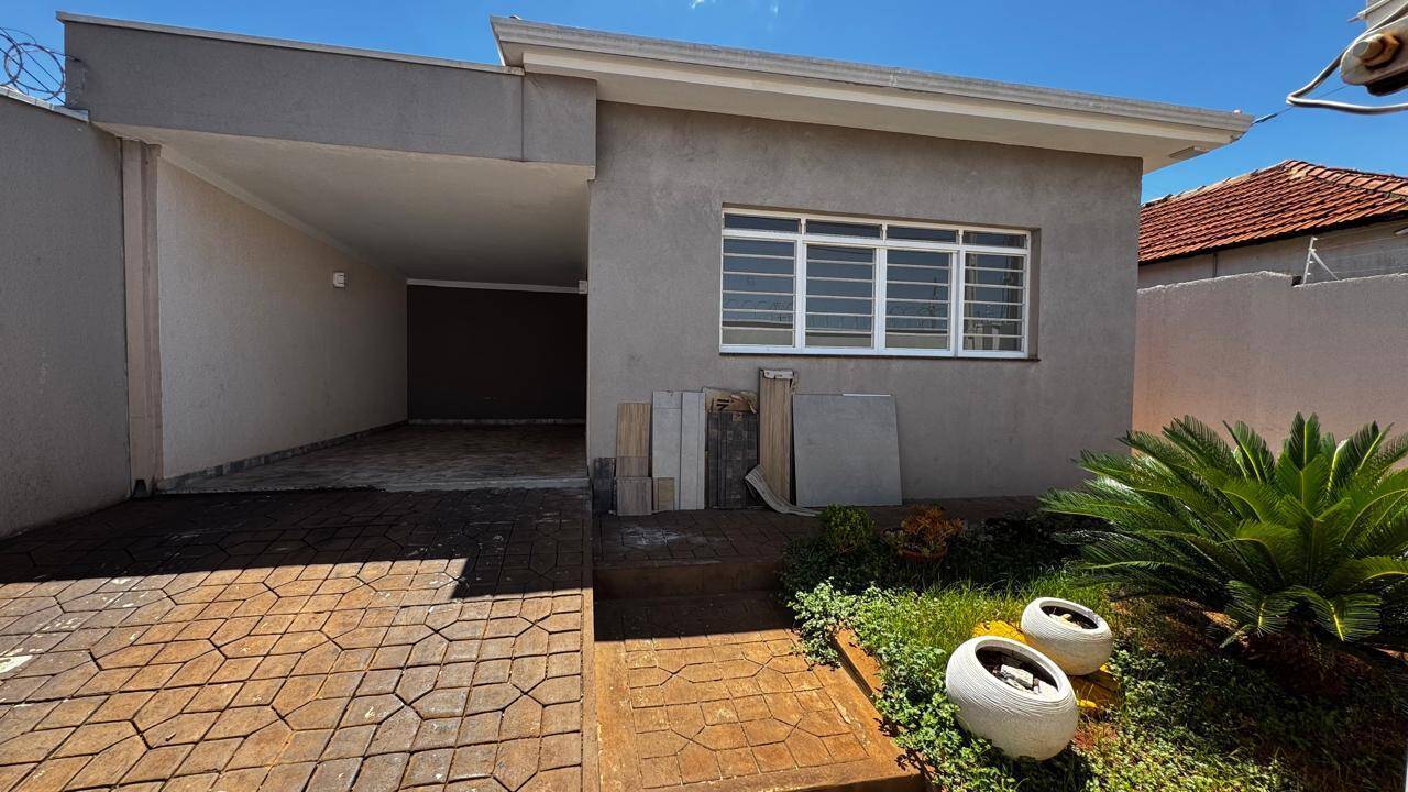 #201 - Casa para Venda em Araraquara - SP