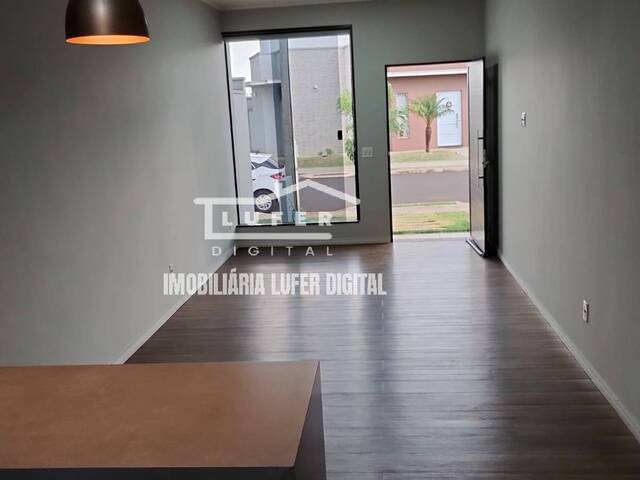 #21 - Casa em condomínio para Venda em Araraquara - SP