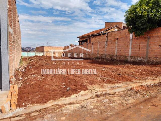 Terreno para Venda em Araraquara - 4