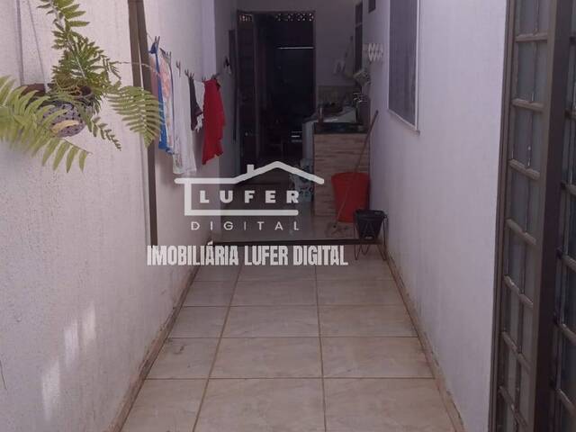 #99 - Casa para Venda em Araraquara - SP