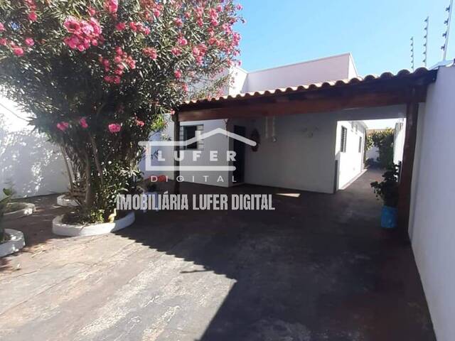 #102 - Casa para Venda em Araraquara - SP