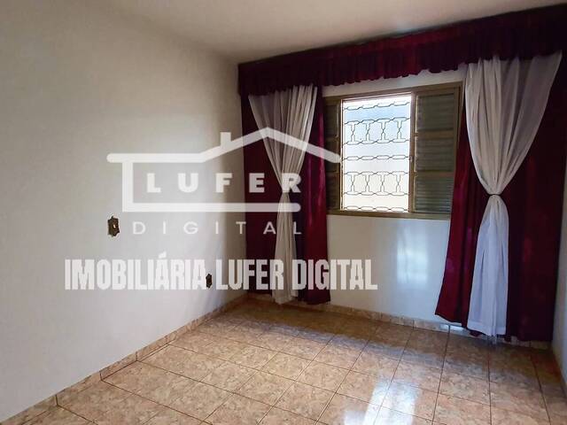 #107 - Casa para Venda em Araraquara - SP