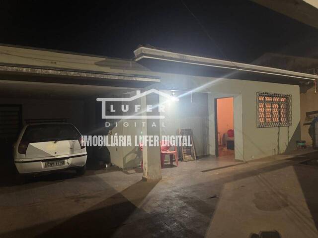 #111 - Casa para Venda em Araraquara - SP