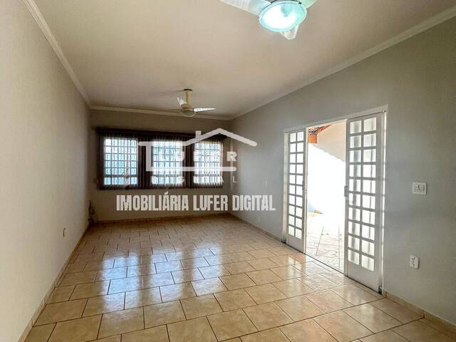 #117 - Casa para Venda em Araraquara - SP