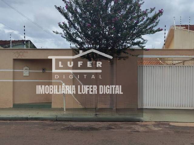 #162 - Casa para Venda em Américo Brasiliense - SP