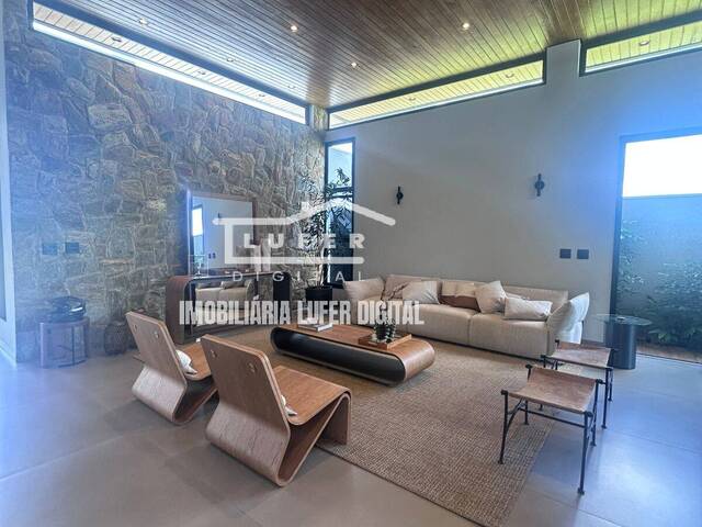 #174 - Casa em condomínio para Venda em Araraquara - SP