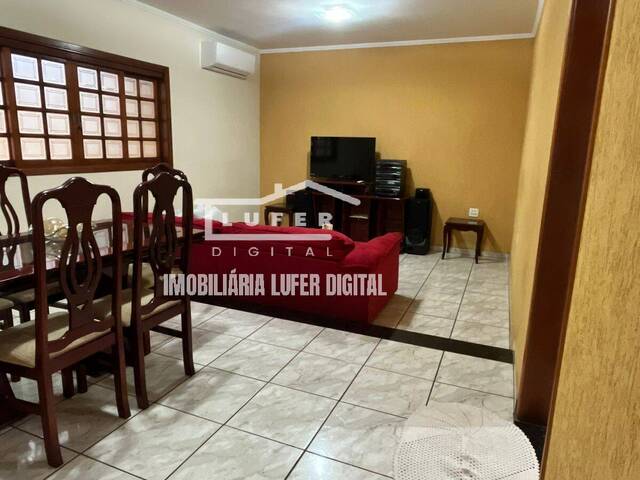 Casa para Venda em Araraquara - 5