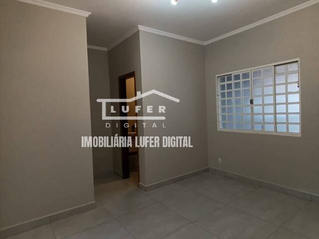 Casa para Venda em Araraquara - 3