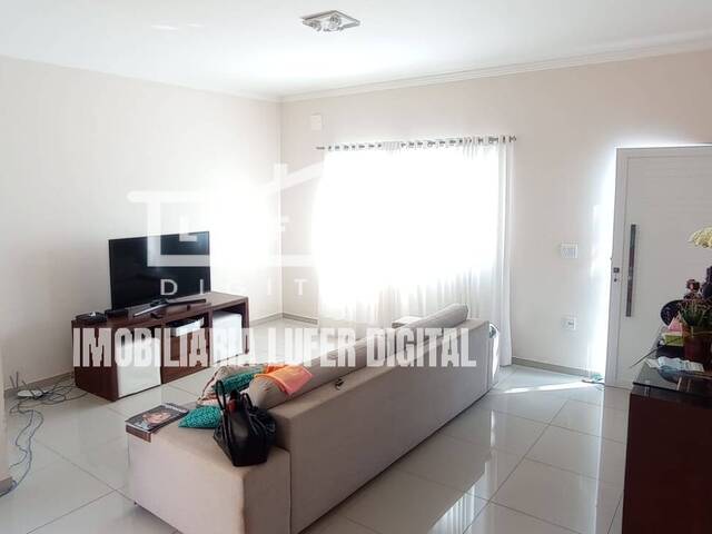 #242 - Casa em condomínio para Venda em Araraquara - SP